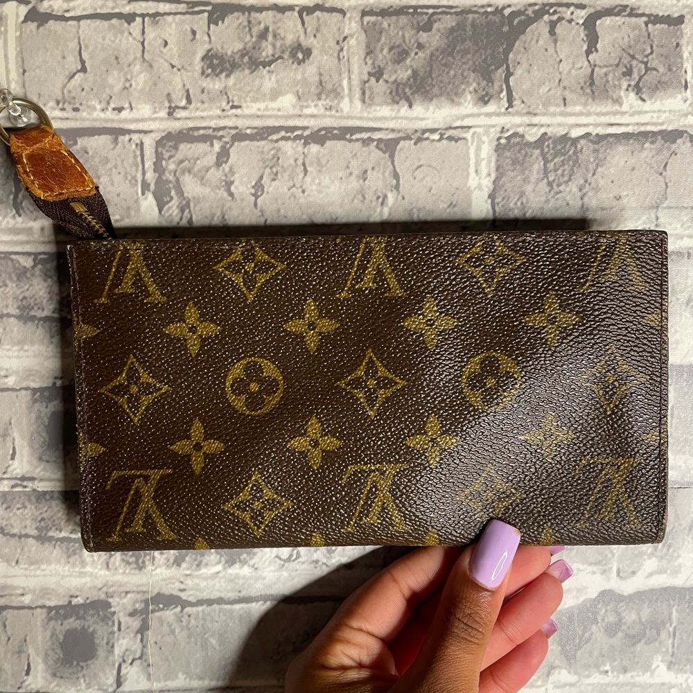 LOUIS VUITTON Monogram Bucket GM Pouch LV Auth